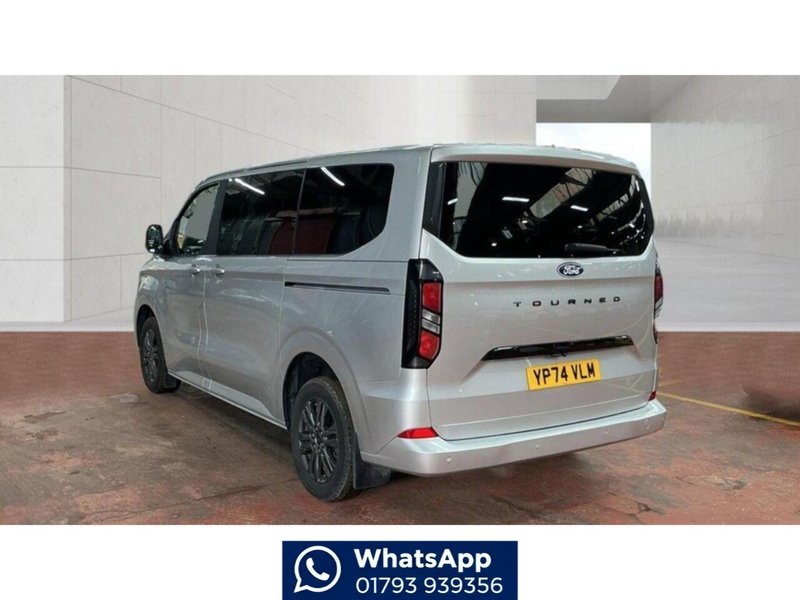 Ford Tourneo Custom Tourneo Custom Titanium Luxe Minibus 1 Manual Diesel - U842