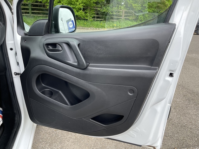 Peugeot Partner 1.6 BlueHDi 854 Professional L1 5dr - U844