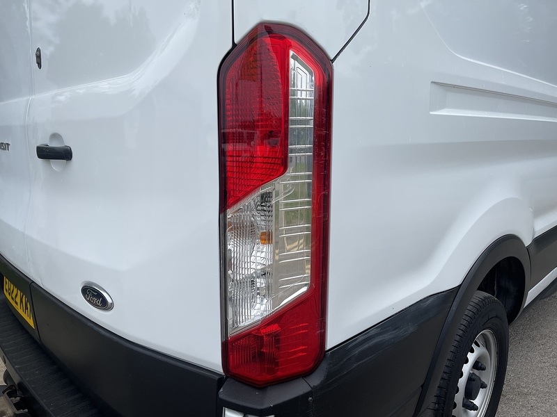 Ford Transit 2.0 350 EcoBlue Leader Crew Van Double Cab 6dr Diesel Manual RWD L3 H2 Euro 6 (s/s) (130 ps) - U845