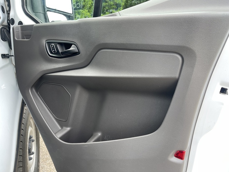 Ford Transit 2.0 350 EcoBlue Leader Crew Van Double Cab 6dr Diesel Manual RWD L3 H2 Euro 6 (s/s) (130 ps) - U845