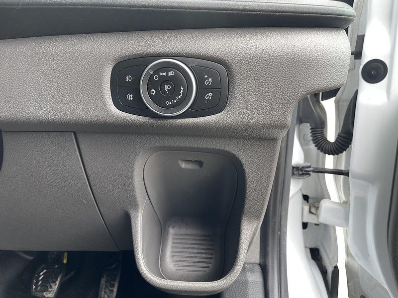 Ford Transit 2.0 350 EcoBlue Leader Crew Van Double Cab 6dr Diesel Manual RWD L3 H2 Euro 6 (s/s) (130 ps) - U845