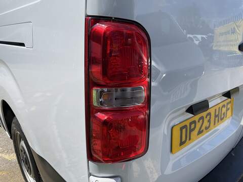 Vauxhall Vivaro 1.5 Turbo D 2900 Prime Panel Van 6dr Diesel Manual L2 H1 Euro 6 (s/s) (100 ps) - U846