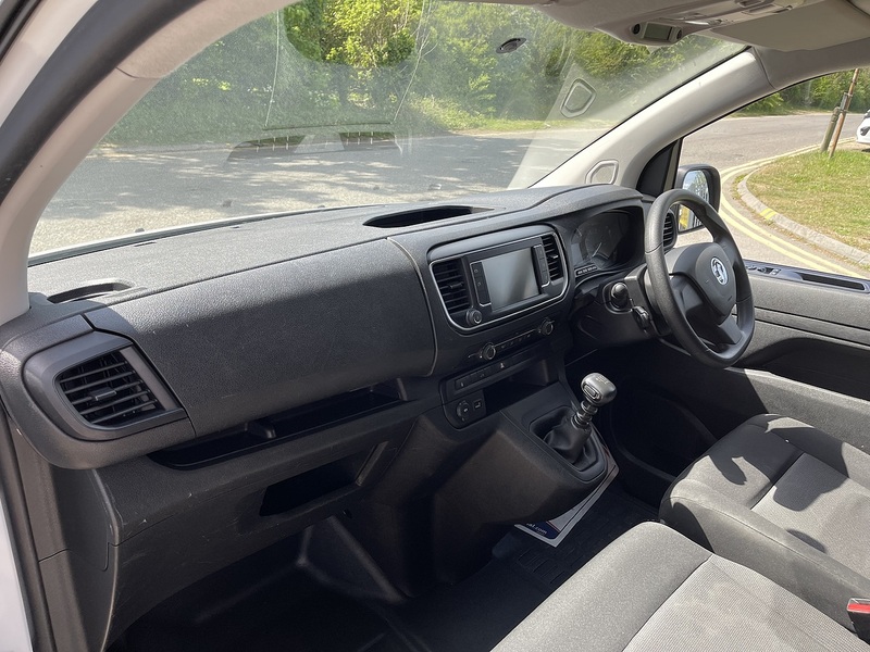 Vauxhall Vivaro 1.5 Turbo D 2900 Prime Panel Van 6dr Diesel Manual L2 H1 Euro 6 (s/s) (100 ps) - U846