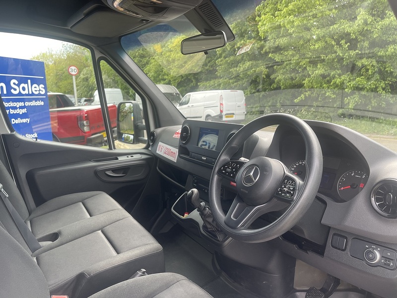 Mercedes-Benz Sprinter Luton 315CDI PROGRESSIVE 3.5T E6 L3 - U852