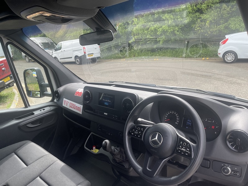 Mercedes-Benz Sprinter Luton 315CDI PROGRESSIVE 3.5T E6 L3 - U852