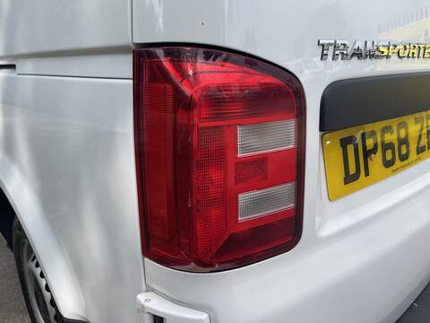 Volkswagen Transporter 2.0 TDI T32 BlueMotion Tech Startline FWD LWB Euro 6 (s/s) 5dr - U853