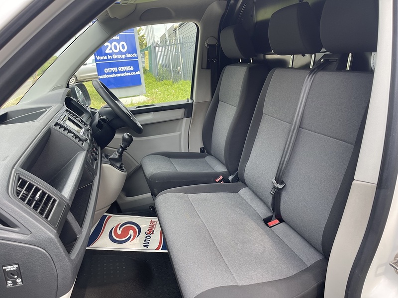 Volkswagen Transporter 2.0 TDI T32 BlueMotion Tech Startline FWD LWB Euro 6 (s/s) 5dr - U853