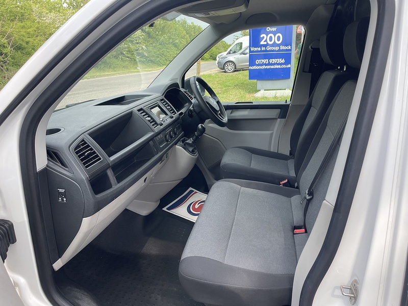 Volkswagen Transporter 2.0 TDI T32 BlueMotion Tech Startline FWD LWB Euro 6 (s/s) 5dr - U853