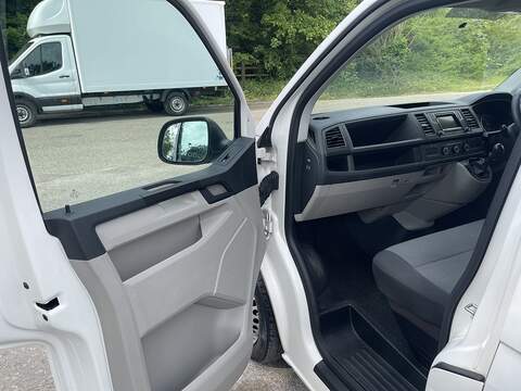 Volkswagen Transporter 2.0 TDI T32 BlueMotion Tech Startline FWD LWB Euro 6 (s/s) 5dr - U853