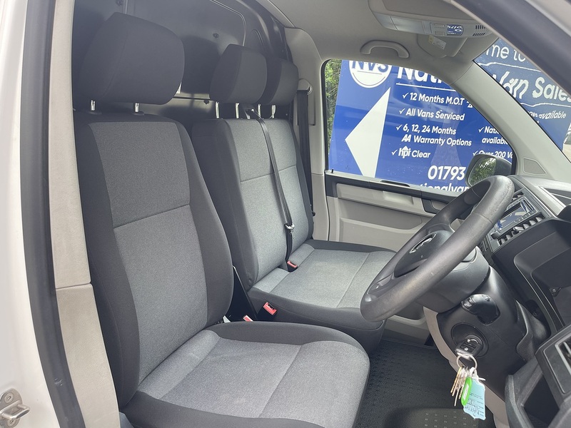 Volkswagen Transporter 2.0 TDI T32 BlueMotion Tech Startline FWD LWB Euro 6 (s/s) 5dr - U853