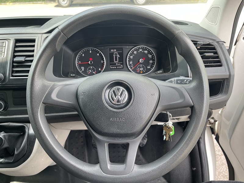 Volkswagen Transporter 2.0 TDI T32 BlueMotion Tech Startline FWD LWB Euro 6 (s/s) 5dr - U853