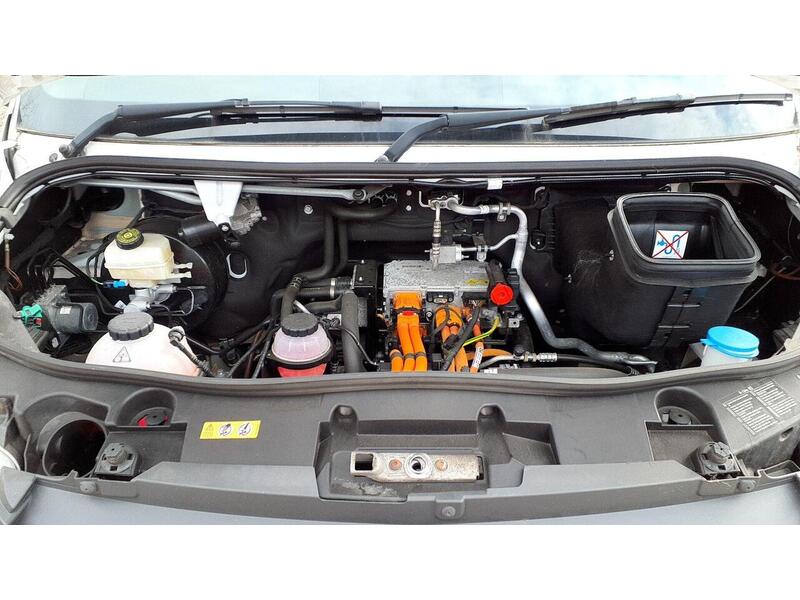 Mercedes-Benz eSprinter 55kWh Progressive Auto FWD L2 H2 5dr 20kW Charger - U854
