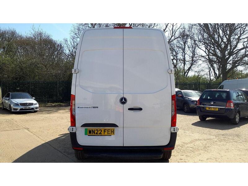 Mercedes-Benz eSprinter 55kWh Progressive Auto FWD L2 H2 5dr 20kW Charger - U854