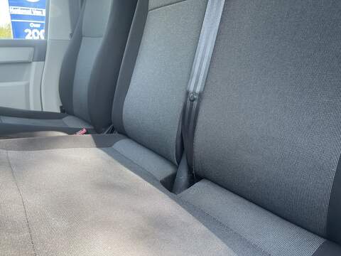Volkswagen Transporter 2.0 TDI T32 BlueMotion Tech Startline FWD LWB Euro 6 (s/s) 5dr - U855