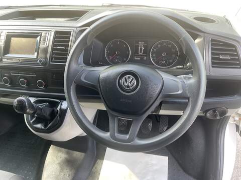 Volkswagen Transporter 2.0 TDI T32 BlueMotion Tech Startline FWD LWB Euro 6 (s/s) 5dr - U855