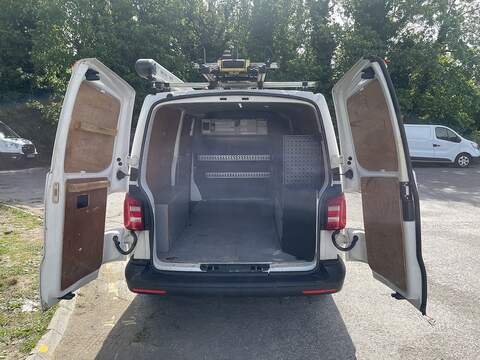 Volkswagen Transporter 2.0 TDI T32 BlueMotion Tech Startline FWD LWB Euro 6 (s/s) 5dr - U856