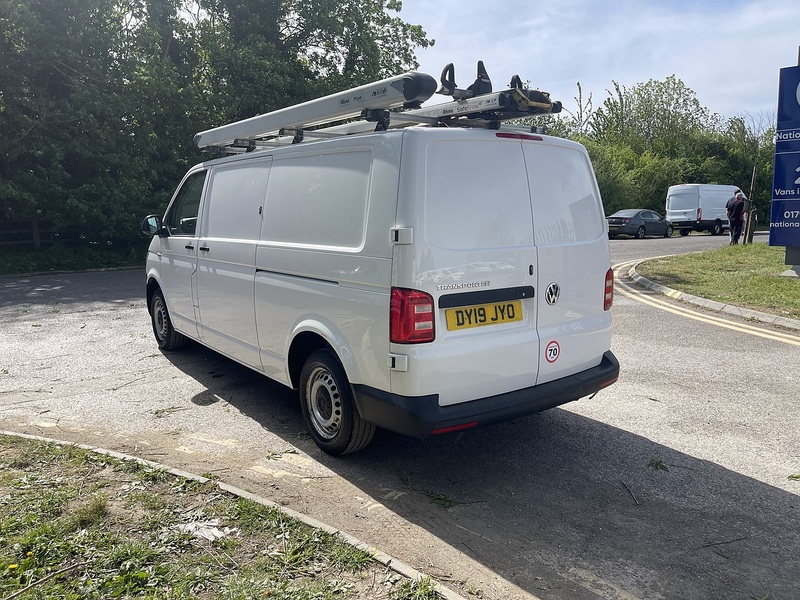 Volkswagen Transporter 2.0 TDI T32 BlueMotion Tech Startline FWD LWB Euro 6 (s/s) 5dr - U856
