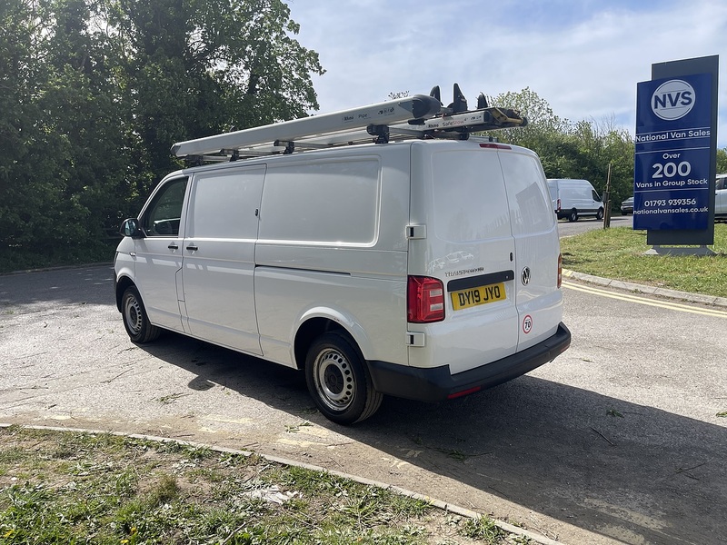 Volkswagen Transporter 2.0 TDI T32 BlueMotion Tech Startline FWD LWB Euro 6 (s/s) 5dr - U856