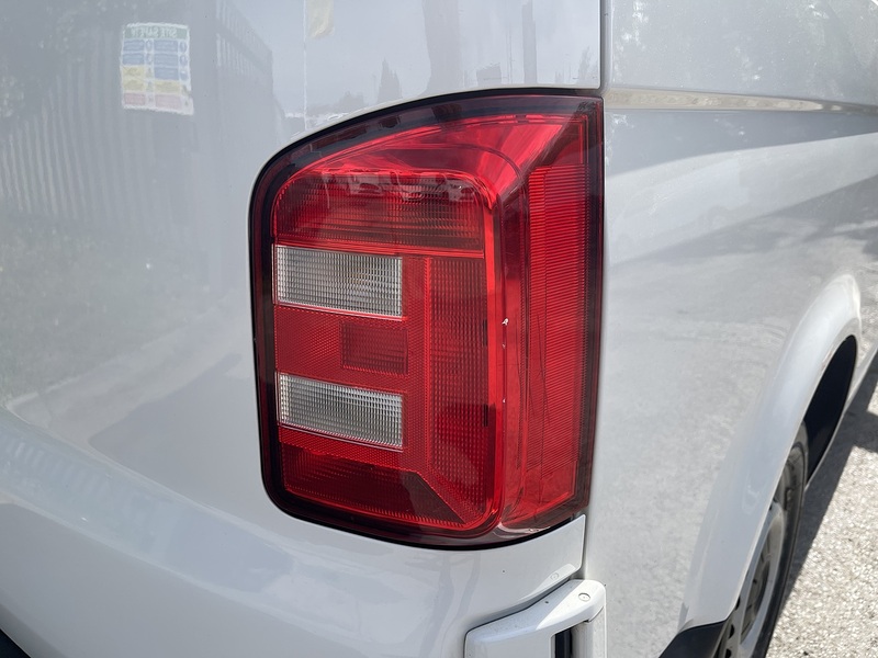 Volkswagen Transporter 2.0 TDI T32 BlueMotion Tech Startline FWD LWB Euro 6 (s/s) 5dr - U856