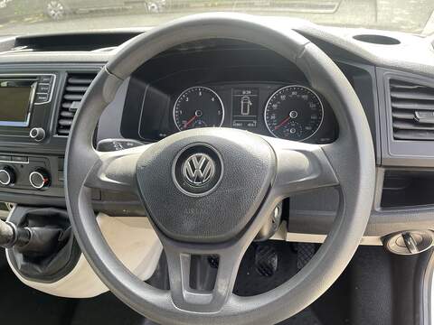 Volkswagen Transporter 2.0 TDI T32 BlueMotion Tech Startline FWD LWB Euro 6 (s/s) 5dr - U856