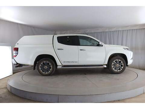 Mitsubishi L200 2.2 DI-D DC Barbarian 4WD Euro 6 (s/s) 4dr - U857