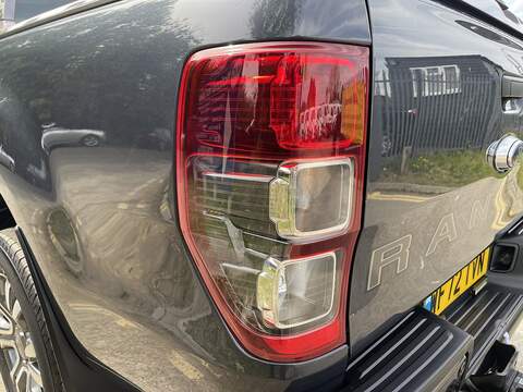 Ford Ranger 2.0 EcoBlue Wildtrak Pickup Double Cab 4dr Diesel Auto 4WD Euro 6 (s/s) (213 ps) - U860