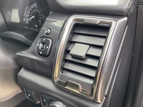 Ford Ranger 2.0 EcoBlue Wildtrak Pickup Double Cab 4dr Diesel Auto 4WD Euro 6 (s/s) (213 ps) - U860