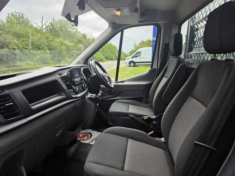 Ford Transit 2.0 350 EcoBlue Leader Dropside 2dr Diesel Manual RWD L4 Euro 6 (s/s) (130 ps) - U863
