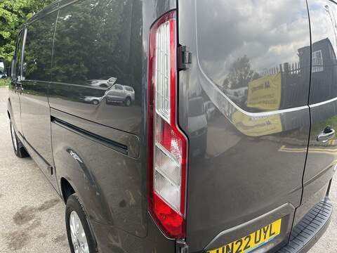 Ford Transit Custom Transit Custom Limited Panel Van 1 Manual Diesel - U867