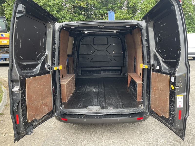 Ford Transit Custom Transit Custom Limited Panel Van 1 Manual Diesel - U867
