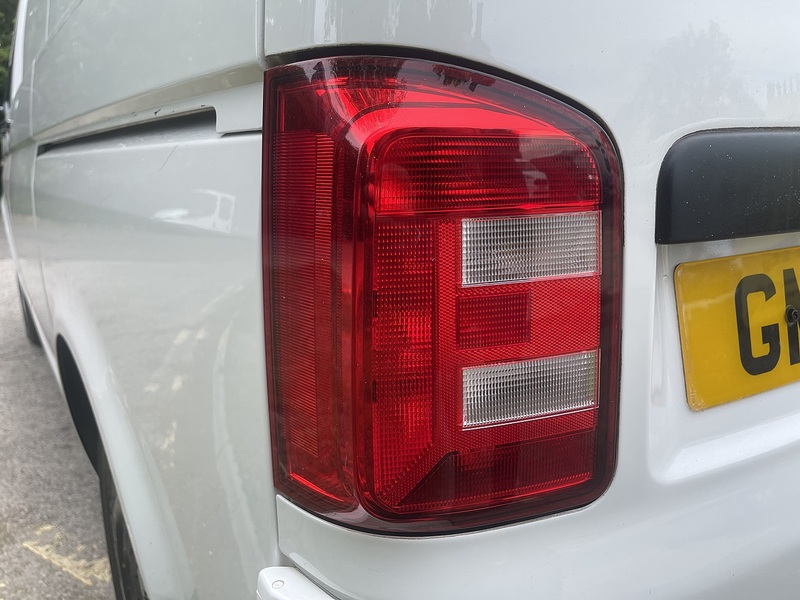 Volkswagen Transporter 2.0 TDI T28 Startline FWD SWB Euro 6 (s/s) 5dr - U872
