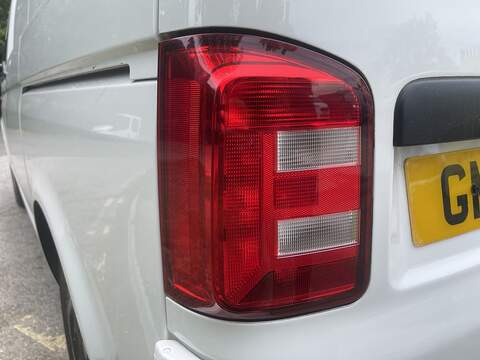 Volkswagen Transporter 2.0 TDI T28 Startline FWD SWB Euro 6 (s/s) 5dr - U872