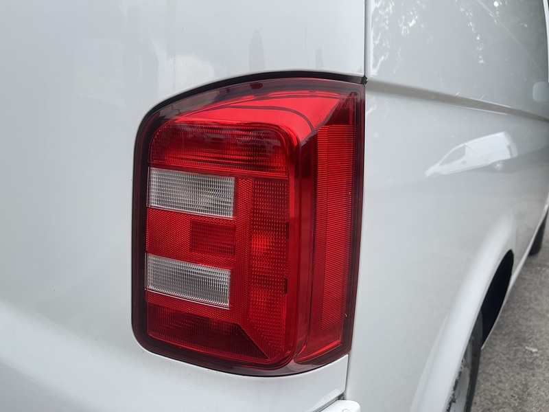 Volkswagen Transporter 2.0 TDI T28 Startline FWD SWB Euro 6 (s/s) 5dr - U872