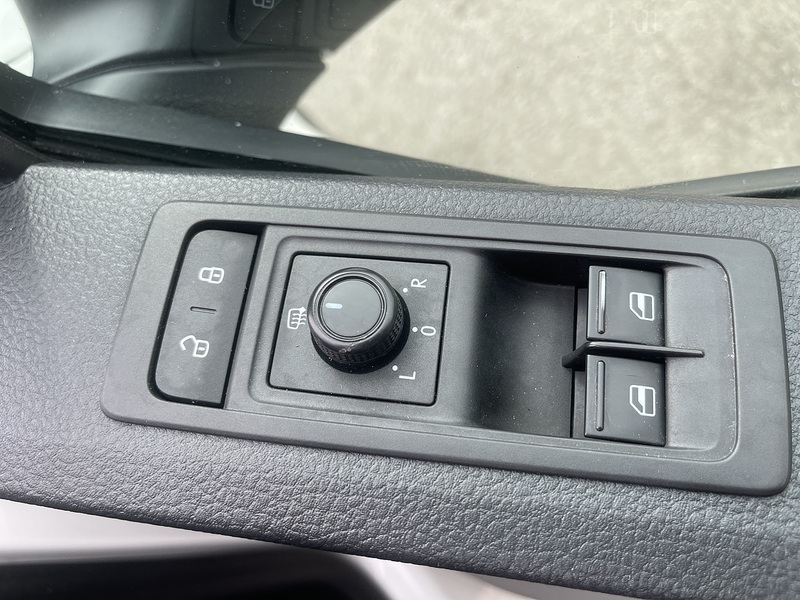 Volkswagen Transporter 2.0 TDI T28 Startline FWD SWB Euro 6 (s/s) 5dr - U872