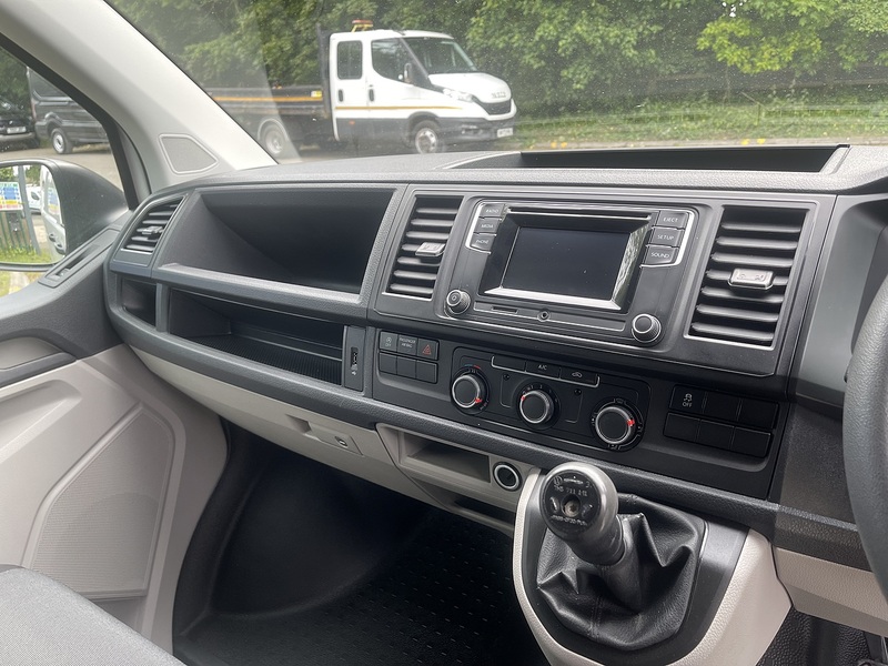 Volkswagen Transporter 2.0 TDI T28 Startline FWD SWB Euro 6 (s/s) 5dr - U872
