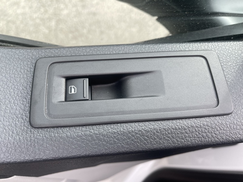 Volkswagen Transporter 2.0 TDI T28 Startline FWD SWB Euro 6 (s/s) 5dr - U872