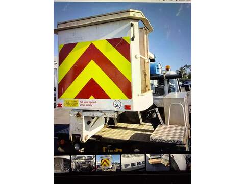 Land Rover Defender 110 2.2 TDCi Pickup 2dr Diesel Manual 4WD MWB Euro 5 (High Capacity) (122 ps) - U877