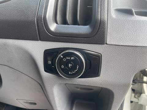 Ford Transit 2.0 350 EcoBlue FWD L2 H3 Euro 6 5dr - U879