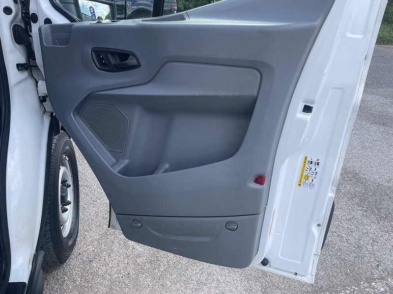 Ford Transit 2.0 350 EcoBlue FWD L2 H3 Euro 6 5dr - U879