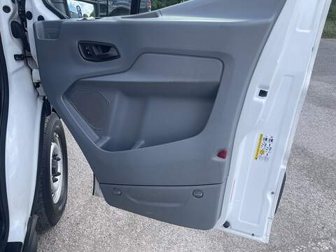 Ford Transit 2.0 350 EcoBlue FWD L2 H3 Euro 6 5dr - U879