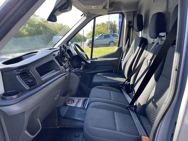 Ford Transit 2.0 350 EcoBlue Trend RWD L4 H3 Euro 6 (s/s) 5dr - U881