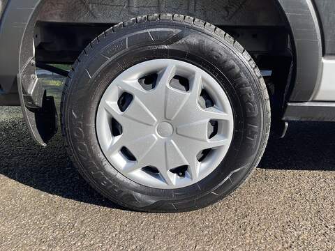 Ford Transit 2.0 350 EcoBlue Trend RWD L4 H3 Euro 6 (s/s) 5dr - U881