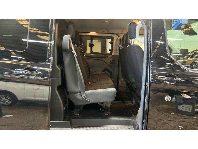 Ford Transit Custom 2.0 300 EcoBlue Limited Crew Van Auto L1 H1 Euro 6 (s/s) 5dr - U884