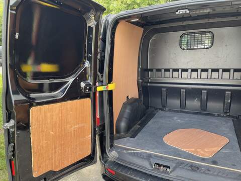Ford Transit Custom 2.0 300 EcoBlue Limited Crew Van Auto L1 H1 Euro 6 (s/s) 5dr - U884