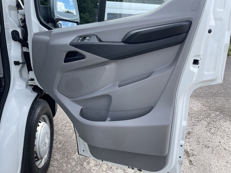 MAXUS Deliver 9 Deliver 9 Panel Van 1 Manual Diesel - U885