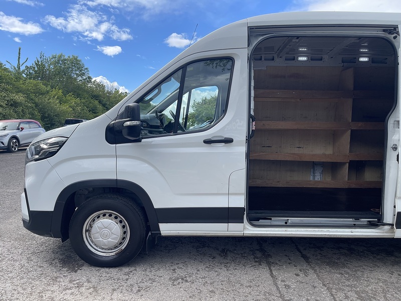 MAXUS Deliver 9 Deliver 9 Panel Van 1 Manual Diesel - U885