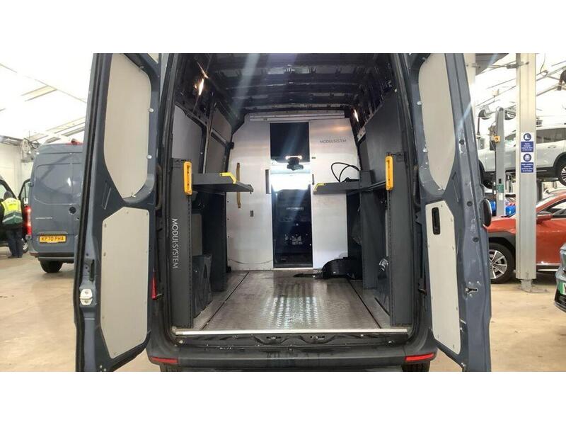Mercedes-Benz eSprinter 55kWh Progressive Auto FWD L2 H2 5dr 20kW Charger - U886