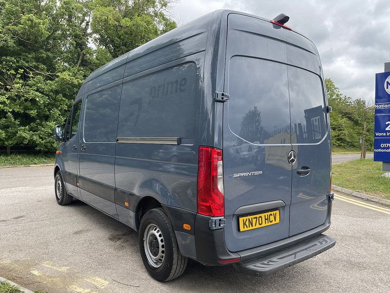 Mercedes-Benz eSprinter 55kWh Progressive Auto FWD L2 H2 5dr 20kW Charger - U886
