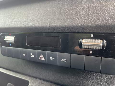 Mercedes-Benz eSprinter 55kWh Progressive Auto FWD L2 H2 5dr 20kW Charger - U886