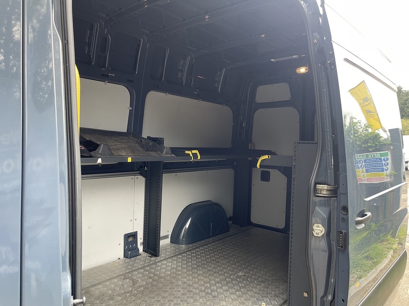 Mercedes-Benz eSprinter 55kWh Progressive Auto FWD L2 H2 5dr 20kW Charger - U886
